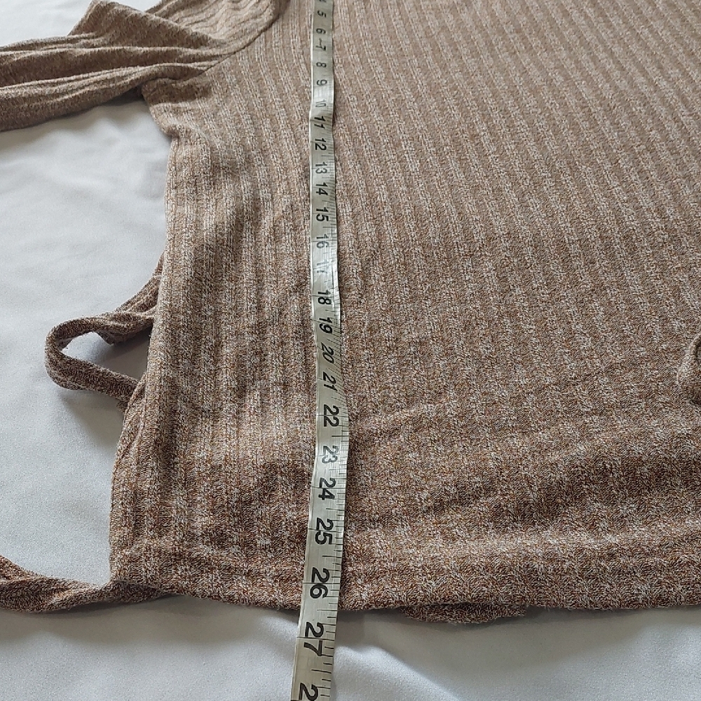 Women's Tan Ribbed Top - Picture 6 of 8